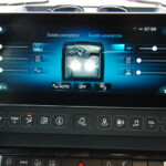 Centrum informacji i sterowania ustawieniami – cyfrowe wyświetlacze mają wiele możliwości (fot. D. Piernikarski)