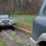 W części praktycznej kursanci uczyli się, jak np. używać wyciągarkę czy linę kinetyczną (fot. K.Biskupska)