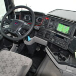 Kokpit kierowcy w samochodach Scania R nowej generacji: najwyższy poziom ergonomii, komfortu i jakości wykończenia (fot. D.Piernikarski)