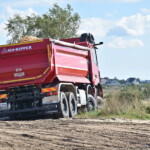 W 2019 r. najpopularniejszym produktem KH-kipper była zabudowa tylnozsypowa half-pipe W1U do przewozu materiałów sypkich i asfaltu (fot. KH-kipper)