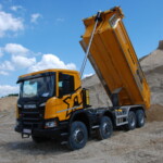 Stalowa wywrotka half-pipe W1U firmy KH-kipper – produkt doskonale znany i sprawdzony, jeden ze sztandarowych w ofercie producenta (fot. D.Piernikarski)