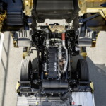 W nowych pojazdach MAN TGX nadal stosowane są 3 typy silników: D38 o mocy od 540 KM/397 kW do 640 KM/471 kW, D26 o mocy od 430 KM/316 kW do 510 KM/375 kW lub – w lekkich pojazdach dalekobieżnych – silnik D15 o mocy od 330 KM/243 kW do 400 KM/294 kW; oprócz klasycznych ciągników siodłowych i podwozi 4×2 i 6×2 TGX jest nadal dostępny w wariantach 6×4 i 8×4, stosowanych w transporcie ciężkim (fot. MAN Truck & Bus)