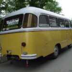 Ze względu na ramową konstrukcję autobus pozbawiony był bagażników (fot. M. Rutka)